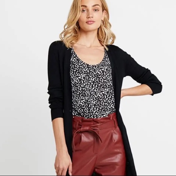 Banana republic blouse size medium - Picture 3 of 11